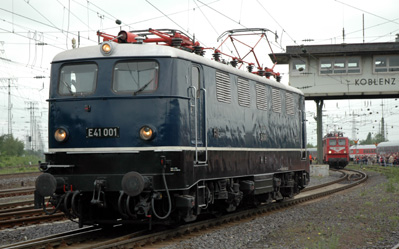 E 41 001