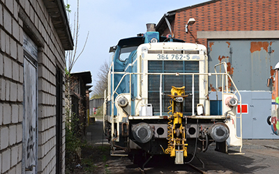 364 762-5